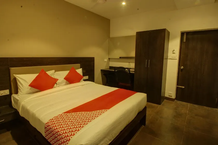 Collection O 29891 Hotel Karpagam, Gandhipuram - Image 1