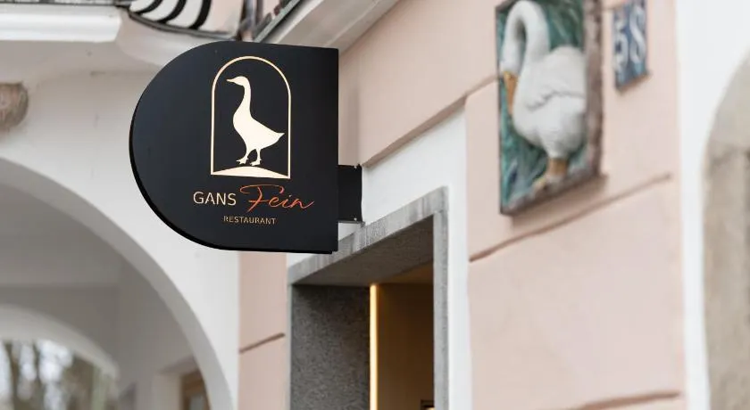 GansFein Suites - Image 1