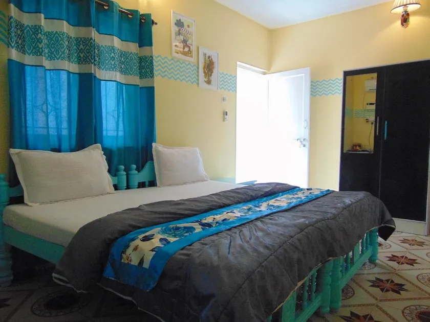 Oceanic Beach Guest House - Image 1