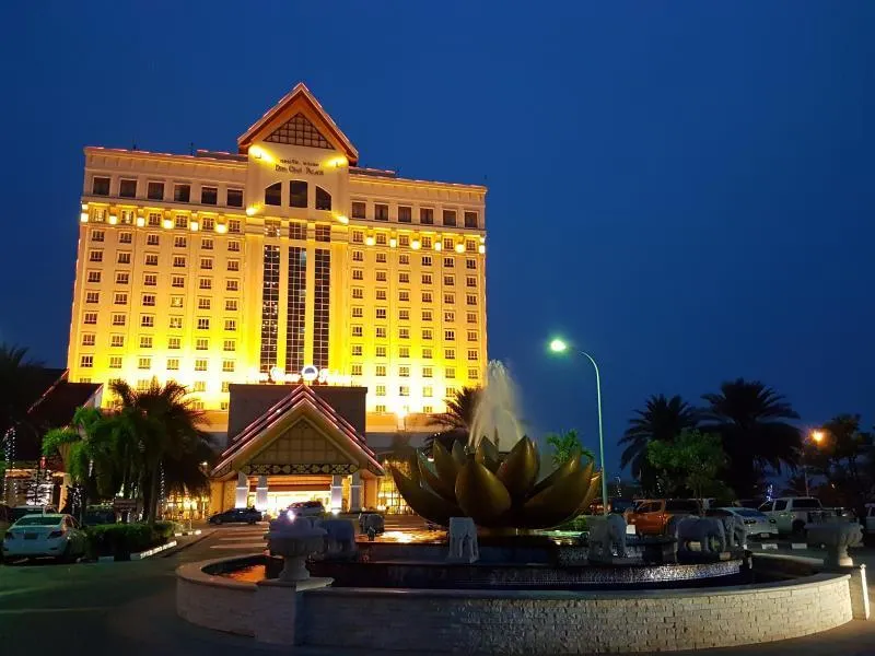 Don Chan Palace Hotel & Convention - Image 1