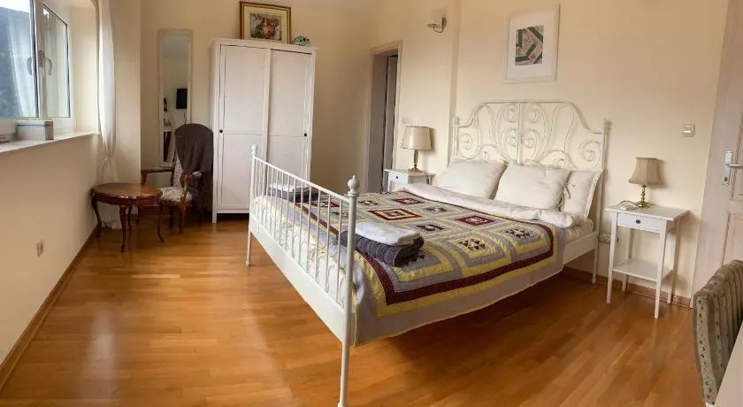 B&B LUCHICHI - Image 1