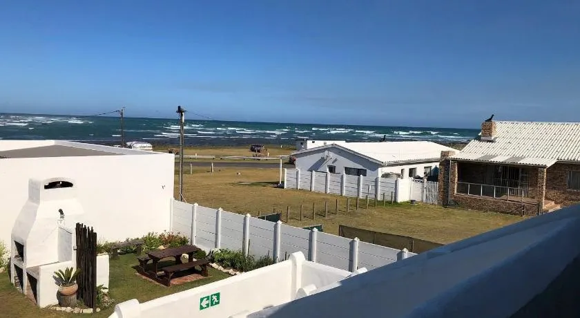 House of 2 Oceans - Image 1