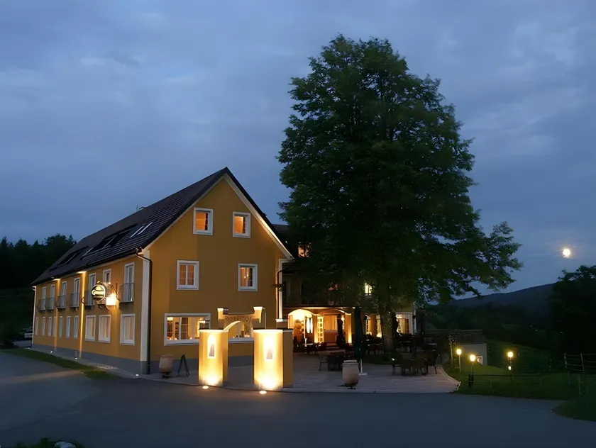 Winzerhotel am GUT MOSER - Image 1
