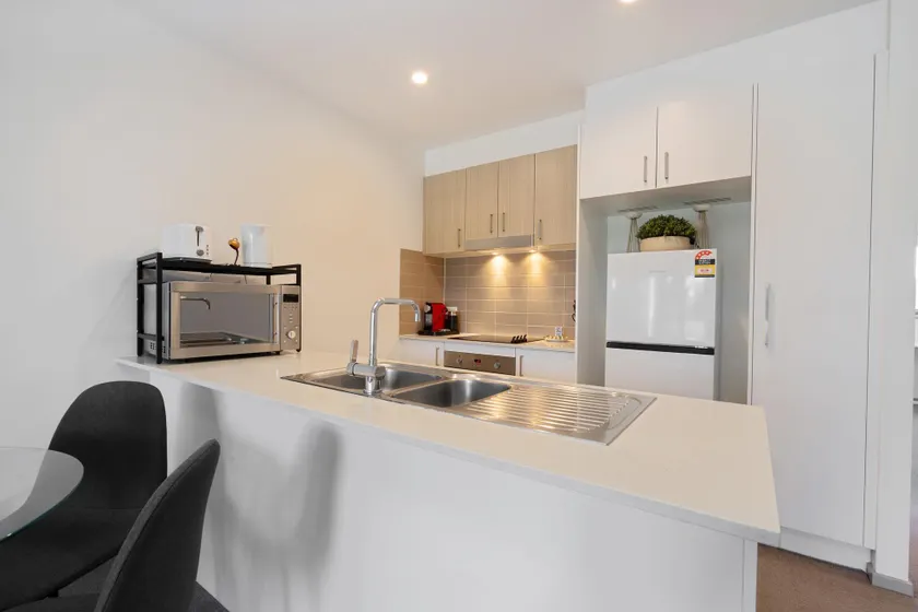 Elegant 2-bed Apartment With Balcony - Image 1