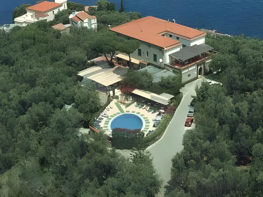 Hotel La Badia - Image 1