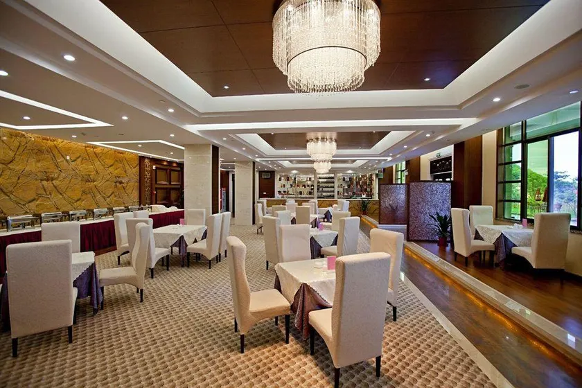 Luhushan Hotel - Image 1