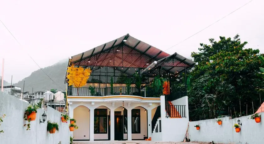 Hotel Villa Luna - Image 1