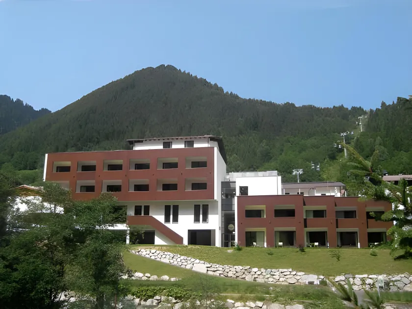 Aktiv-Hotel Sarotla - Image 1