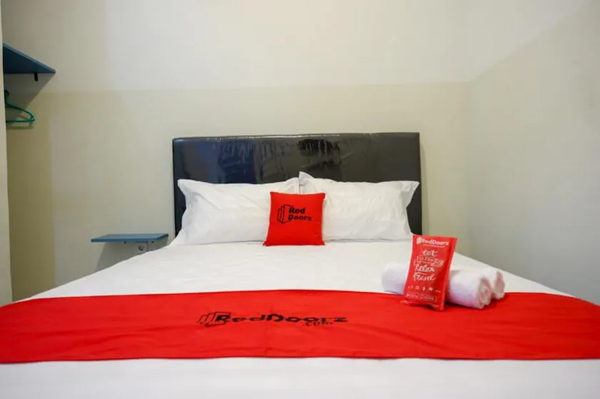 RedDoorz near Tamansari Shopping Center Salatiga - Image 1