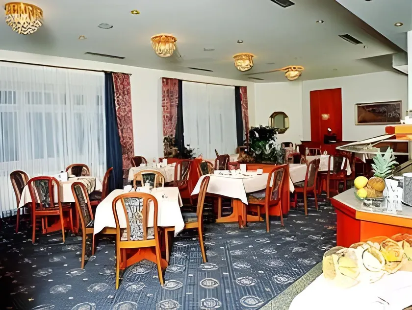 Hotel am Dom - Image 1