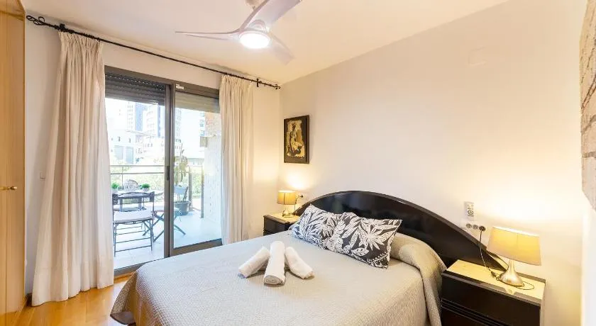 Apartamento en Av. de Francia y C.Artes y Ciencias - Image 1