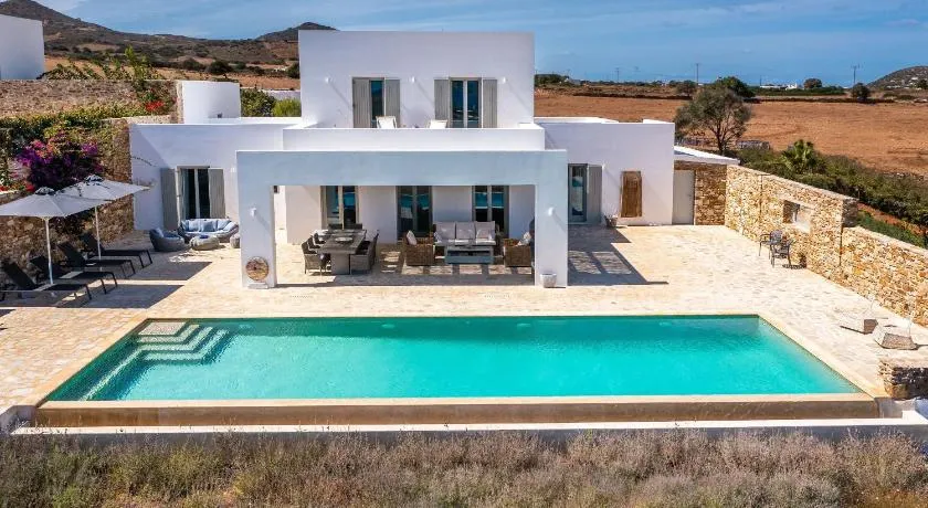The Gallery Home - Elegant Villa In Antiparos - Image 1