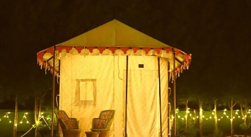 Kala Kutir Tent Stay near Taj Mahal King sized Bed - Image 1