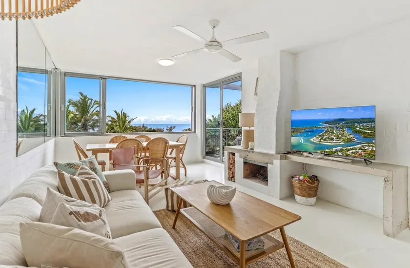 Ocean Vista Apartment, Sunrise Beach - Image 1