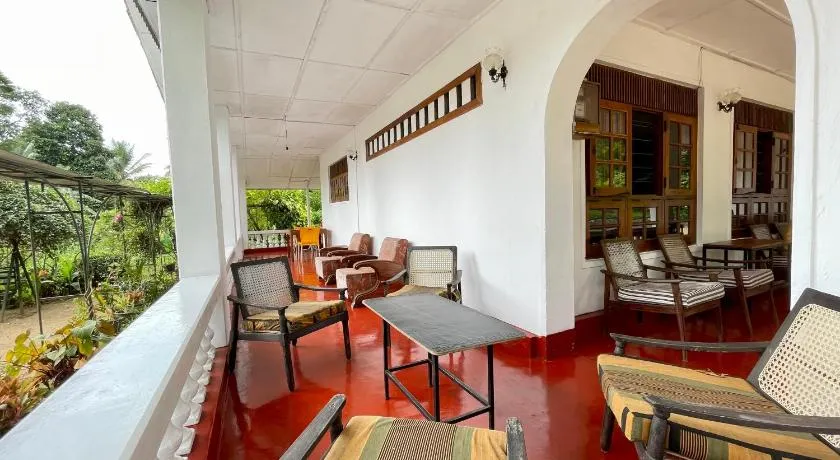 SHADEY COTTAGE - Image 1