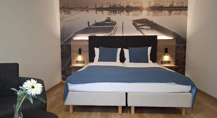 Hotel am Hardtsee - Image 1