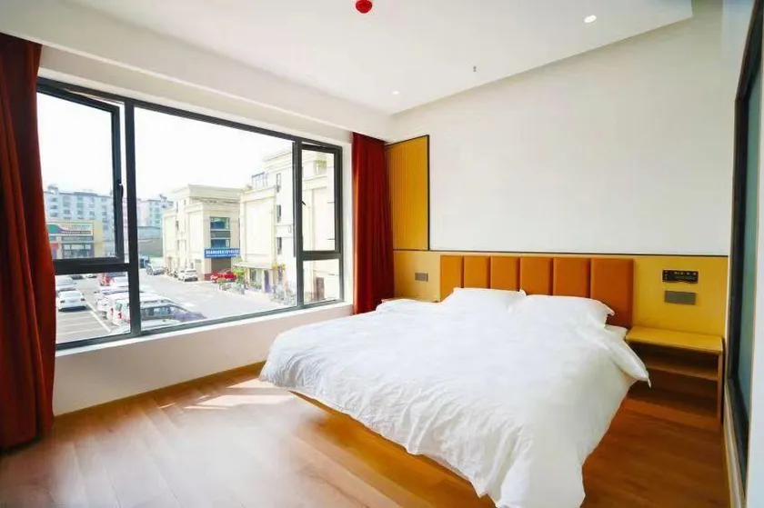 Yinju Fanhua Hotel (Zigui Navel Orange Town) - Image 1