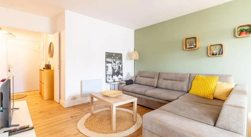 Nice apartment of 75 m2 with terrace in Toulouse - Image 1