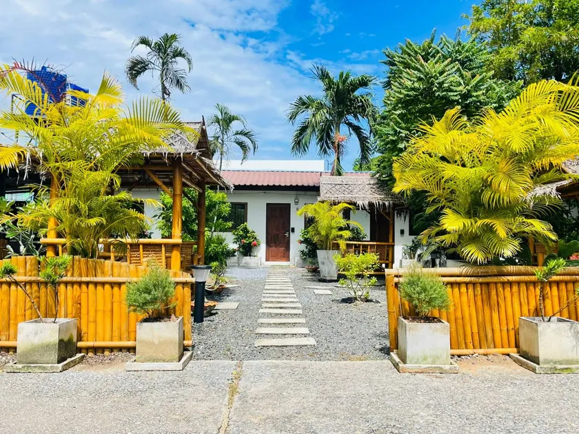 New Breakers Hotel Rawai - Image 1