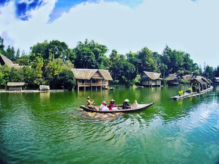 Kampung Sampireun Resort & Spa - Image 1