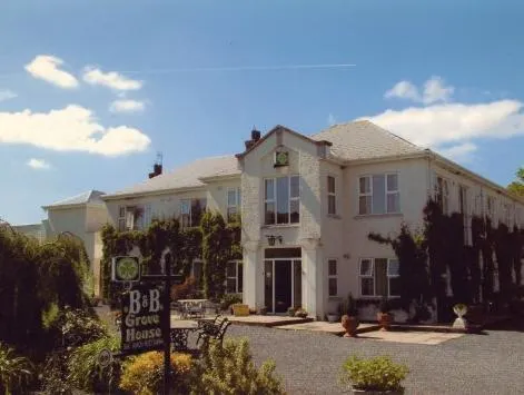 Grove House - Image 1