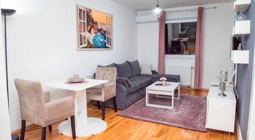 Apartman Royal 2 - Image 1