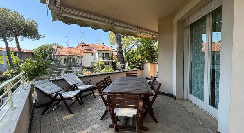 CV022 - Cervia, trilocale con patio, terrazzo e mansarda - Image 1