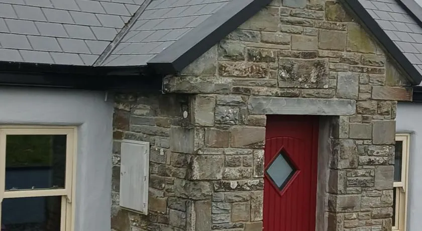 Liam's Cottage Bed and Breakfast - Image 1
