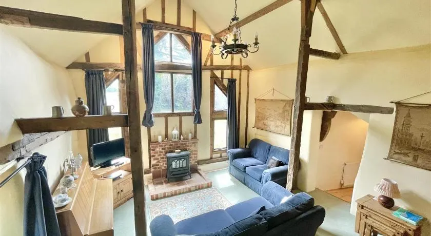 Granary Cottage - Image 1