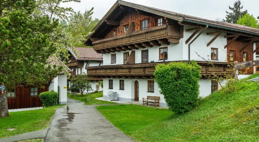 Komfortwohnung mit Pool und Sauna - Image 1