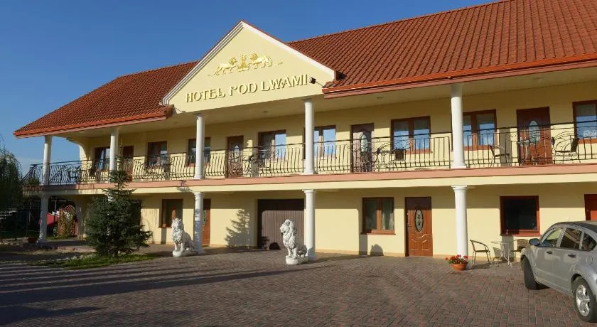 Hotelik Pod Lwami - Image 1