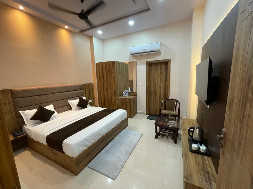 Hotel Radhakrishna - Image 1