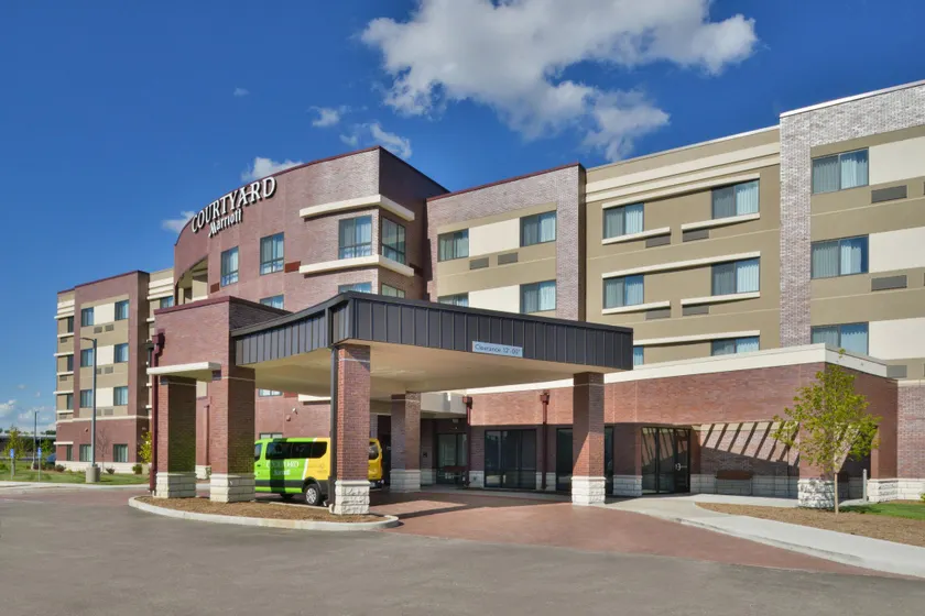 Courtyard by Marriott St Louis Chesterfield - Image 1