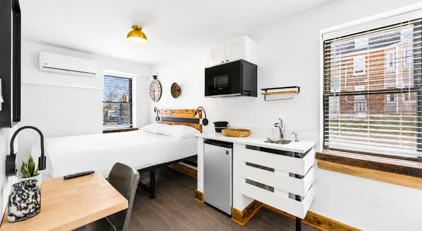 4BR-Spacious & Private Group Stay H - 3rd Floor - Image 1