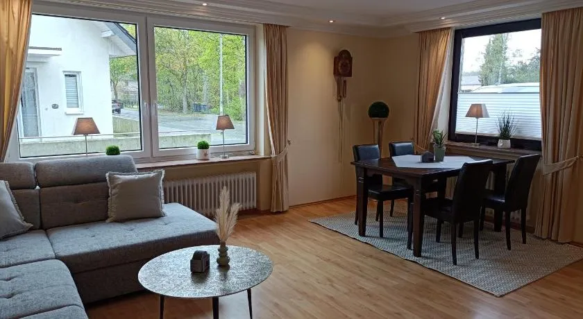 Hotel Garni Zum Grünen Baum - Image 1