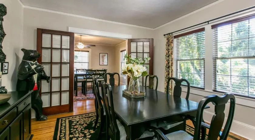 Roomy 5BR Bungalow with Backyard, Walk to Downtown - Image 1