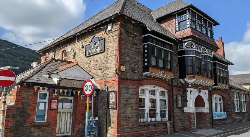 Cwmcarn Hotel & Bunkhouse - Image 1