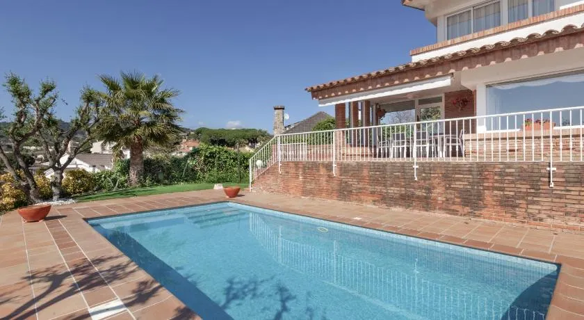 Villa „Berganti“ mit privatem Pool, WLAN und Klimaanlage - Image 1