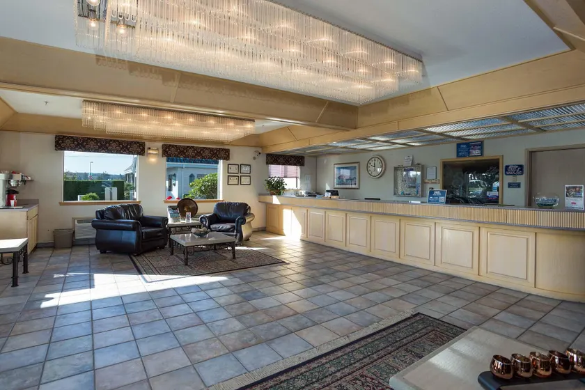 Shilo Inn Suites Warrenton - Image 1