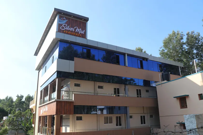 Silver Mist Residency - Image 1