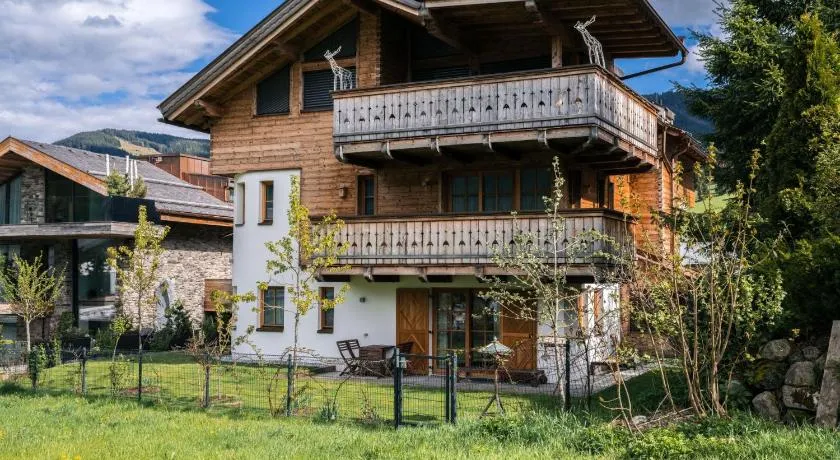 Steinberghaus Apartments - Image 1