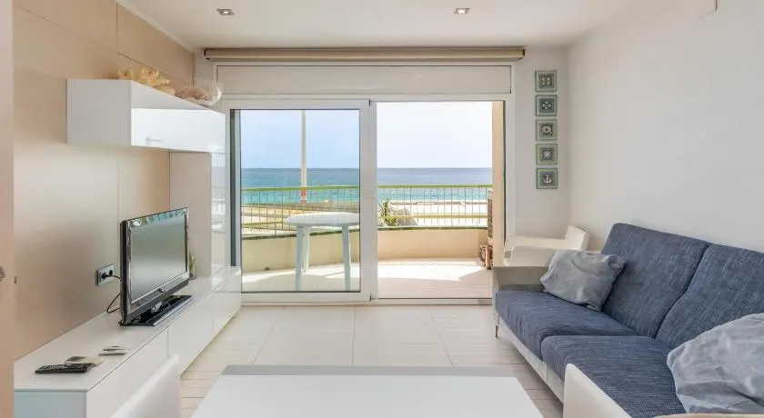 Appartement \"Super Beach 2\" avec vue sur la mer, balcon et Wi-Fi - Image 1
