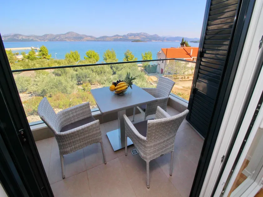 Apartments Kula - Image 1