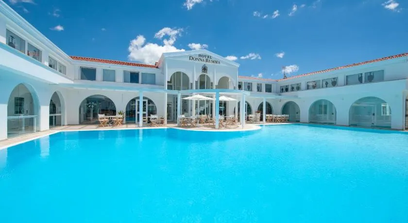 Donnarumma Hotel - Image 1