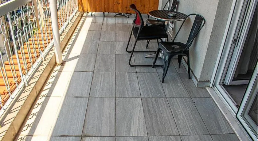 philipps aprts with balcony - Image 1