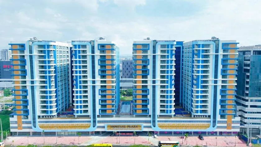 LCONDOTEL Premium Studio Near MOA Okada and NAIA Airport - Image 1