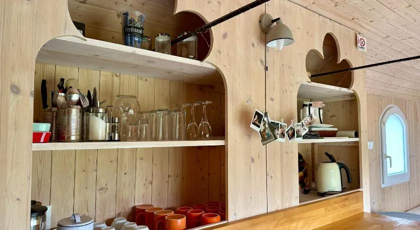 Glamping - stylová maringotka v srdci Ladova kraje, poblíž hlavního města Prahy - Image 1