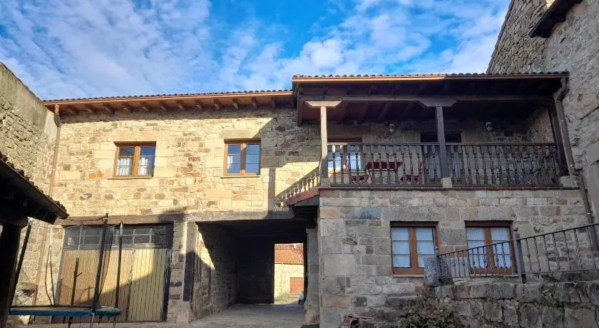 Casa acogedora en pueblo de montaña - Image 1