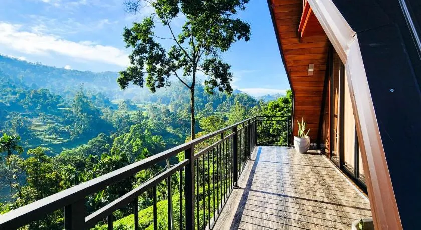 Majestic Wood Cabin - Image 1
