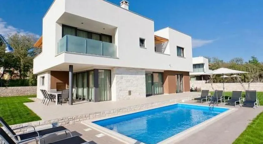 Holiday Home Designvilla mit Dachterrasse und Panoramablick by Interhome - Image 1